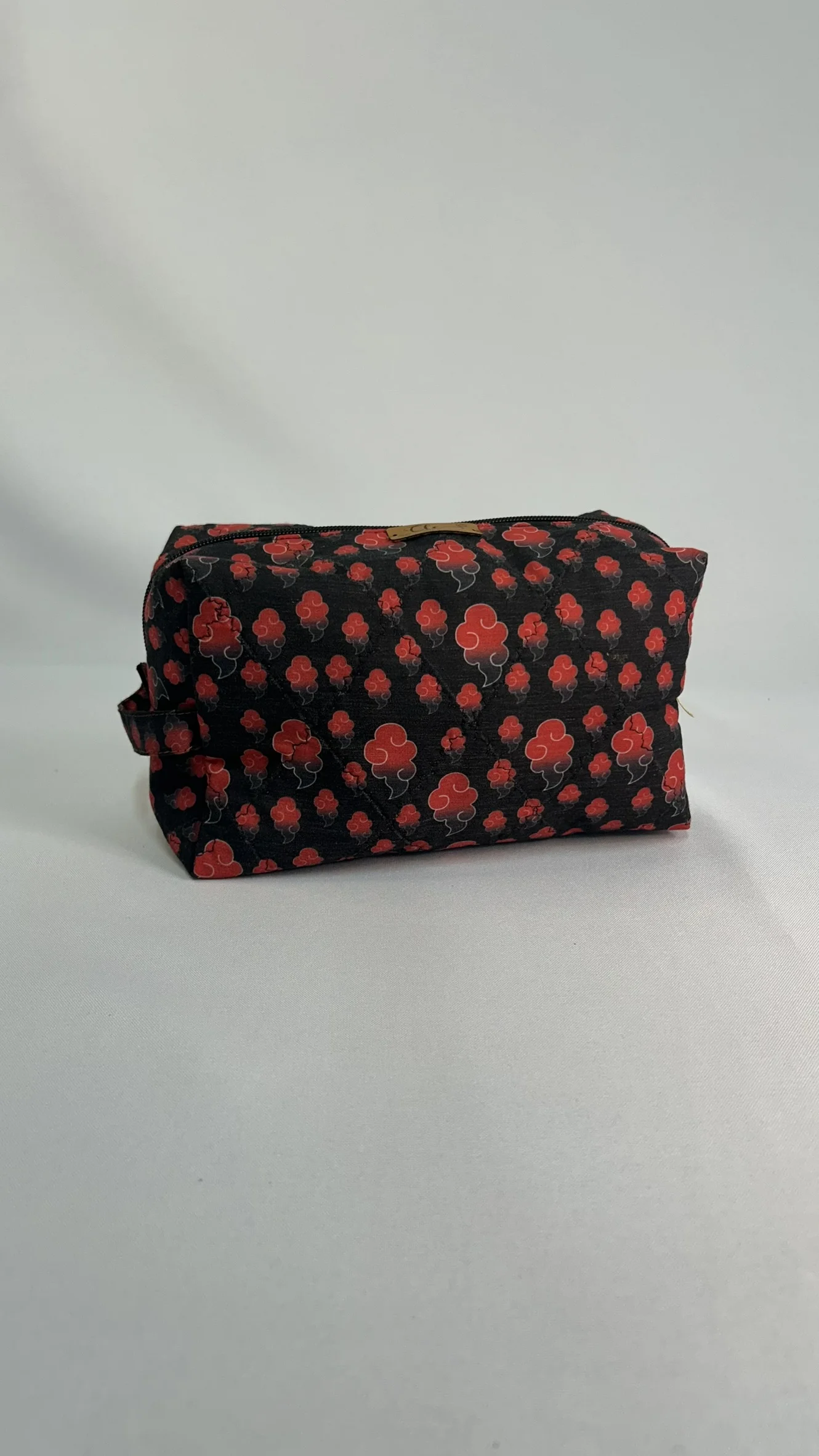 NECESSAIRE