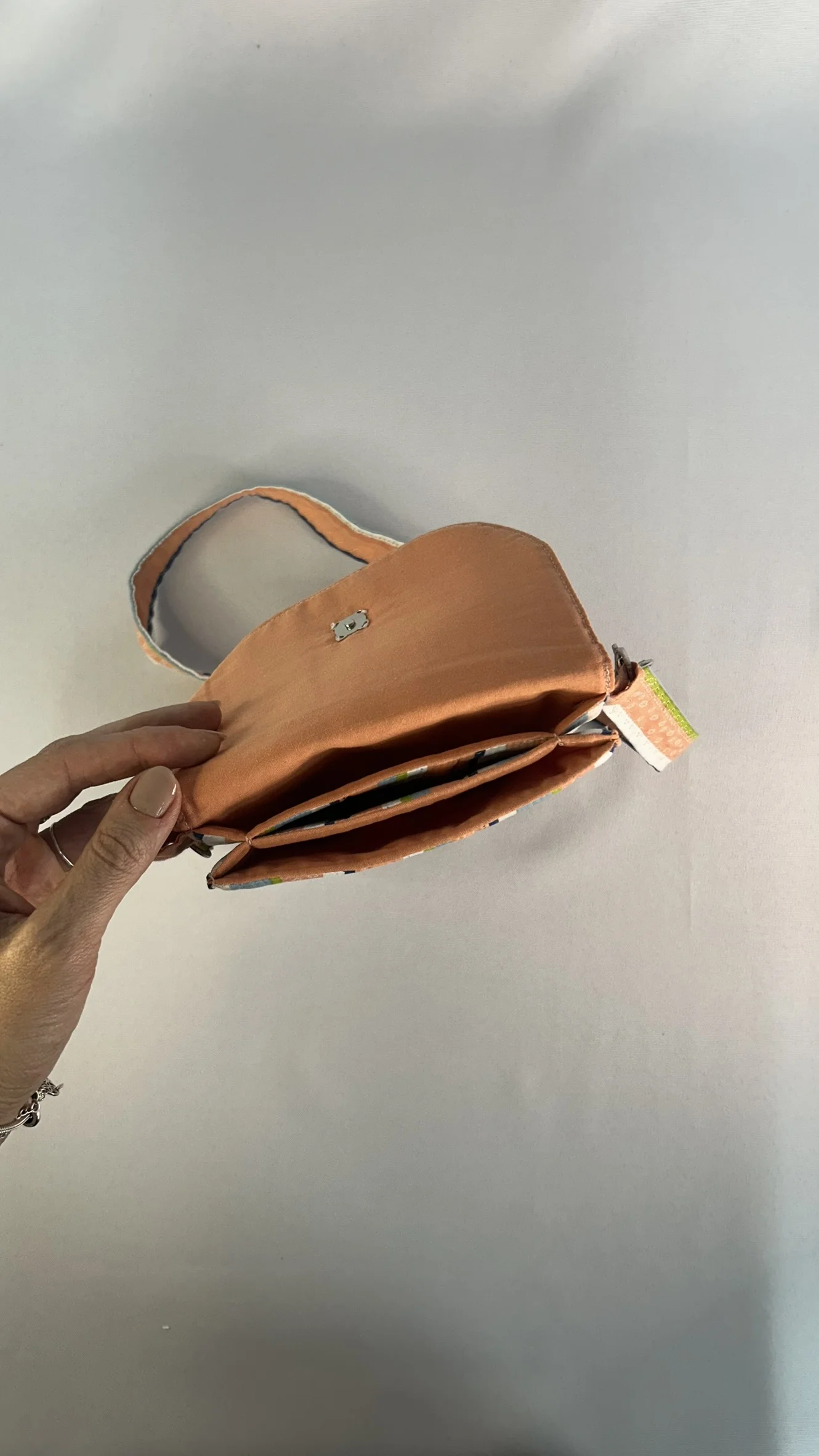 BOLSA TRANSVERSAL